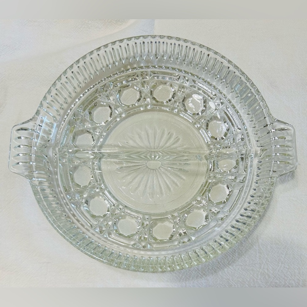 Vintage Indiana Federal glass, button & cane divided relish dish. Mint condition